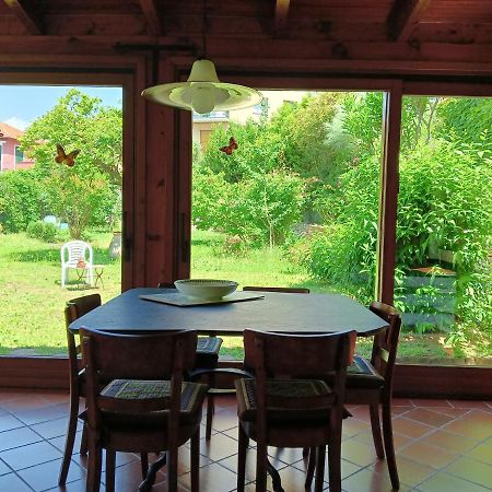Villetta Con Giardino A Due Passi Dal Mare อิมเปรีอา ภายนอก รูปภาพ
