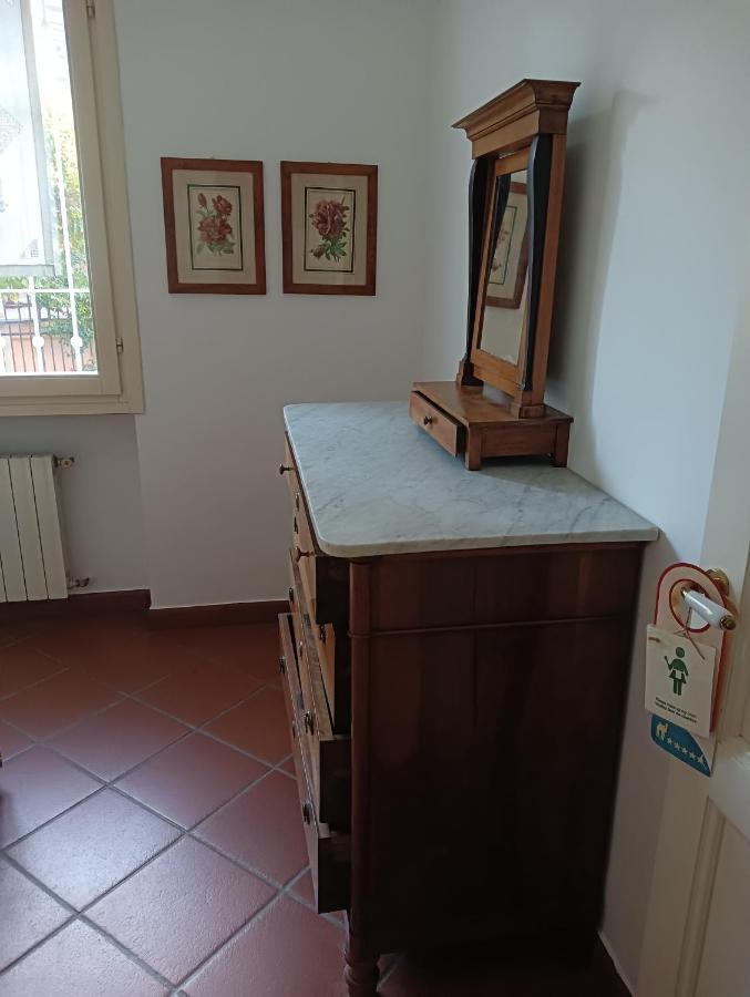 Villetta Con Giardino A Due Passi Dal Mare อิมเปรีอา ภายนอก รูปภาพ