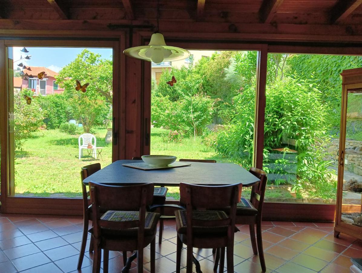 Villetta Con Giardino A Due Passi Dal Mare อิมเปรีอา ภายนอก รูปภาพ