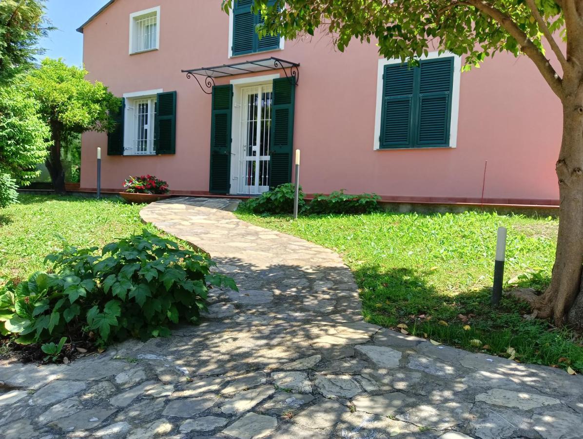 Villetta Con Giardino A Due Passi Dal Mare อิมเปรีอา ภายนอก รูปภาพ
