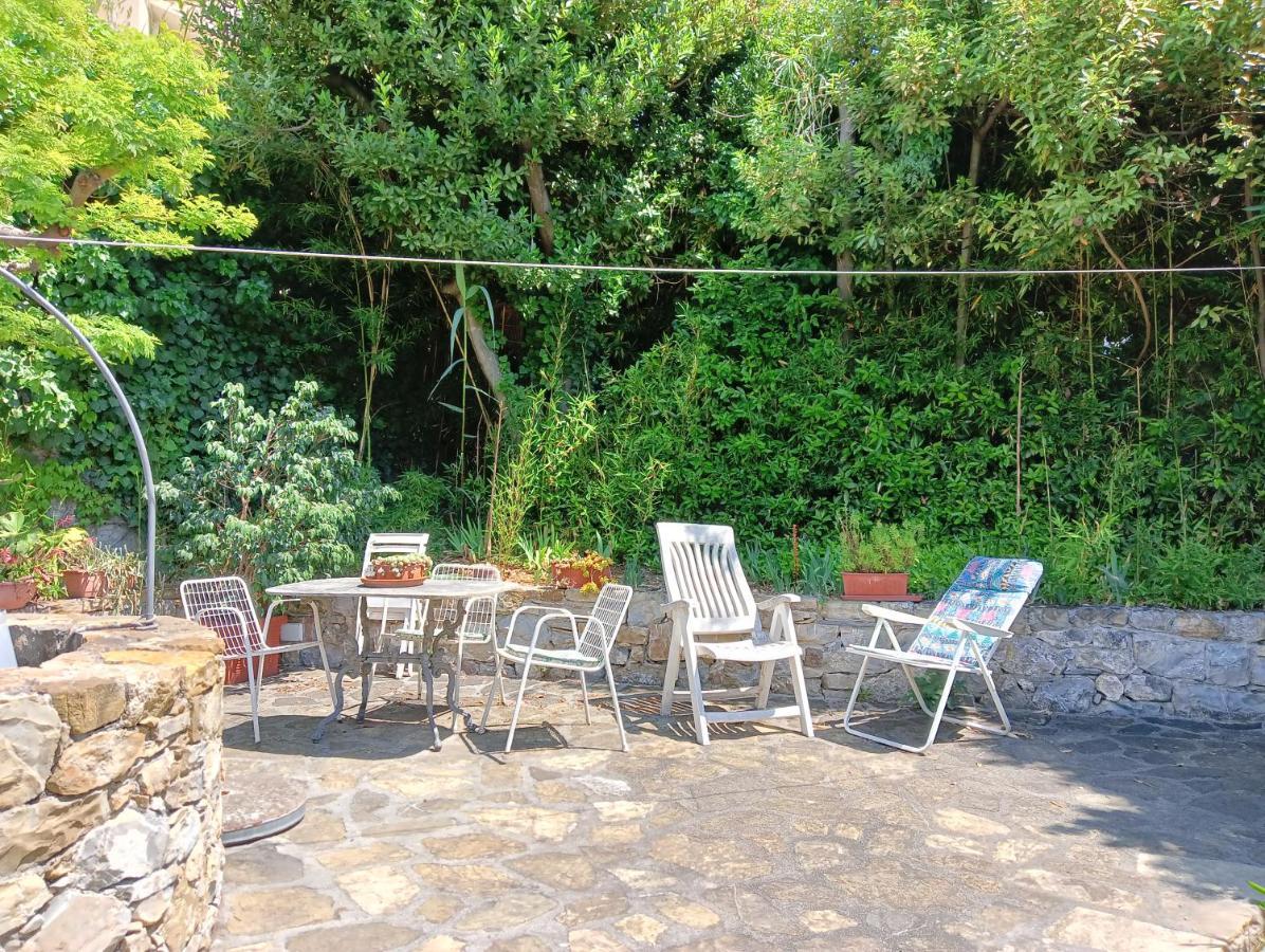 Villetta Con Giardino A Due Passi Dal Mare อิมเปรีอา ภายนอก รูปภาพ
