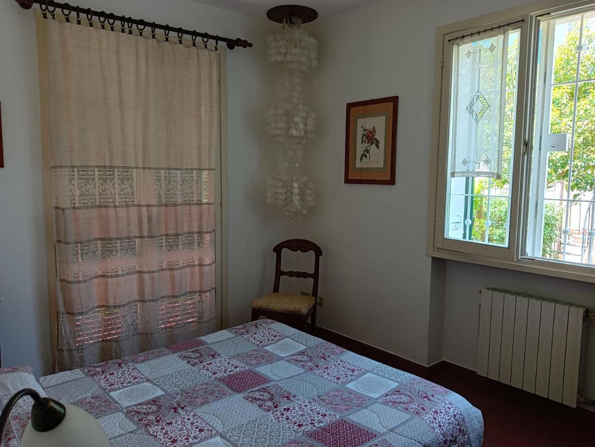 Villetta Con Giardino A Due Passi Dal Mare อิมเปรีอา ภายนอก รูปภาพ
