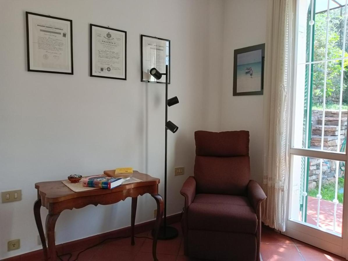 Villetta Con Giardino A Due Passi Dal Mare อิมเปรีอา ภายนอก รูปภาพ