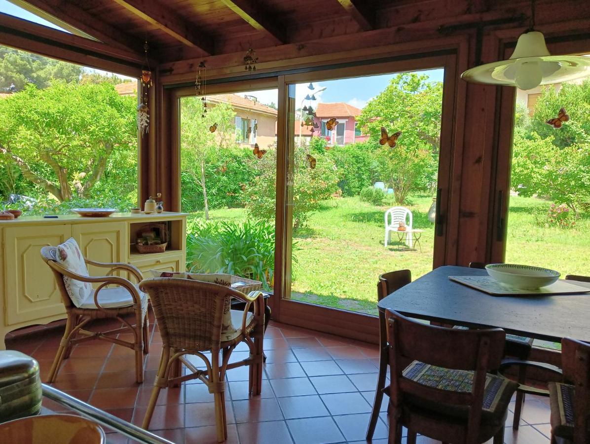 Villetta Con Giardino A Due Passi Dal Mare อิมเปรีอา ภายนอก รูปภาพ
