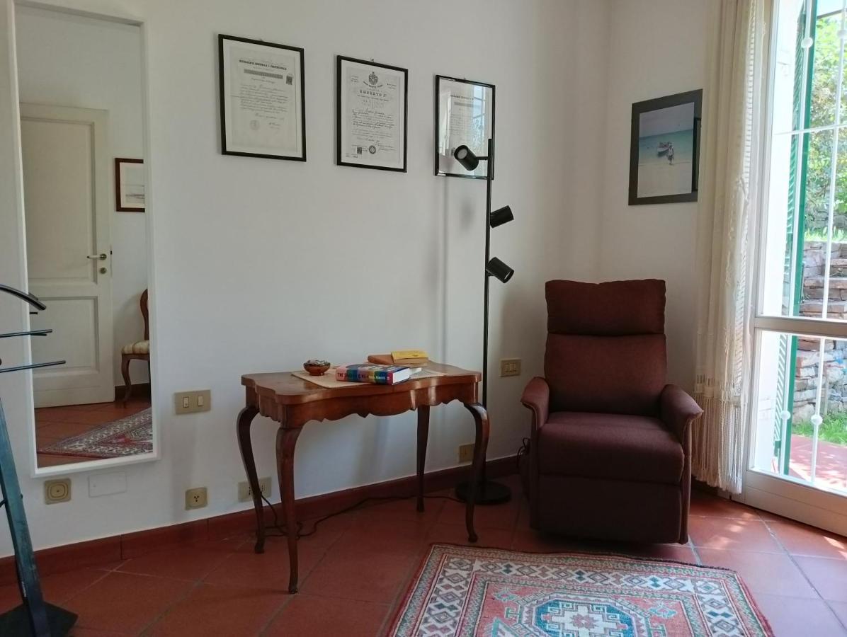 Villetta Con Giardino A Due Passi Dal Mare อิมเปรีอา ภายนอก รูปภาพ