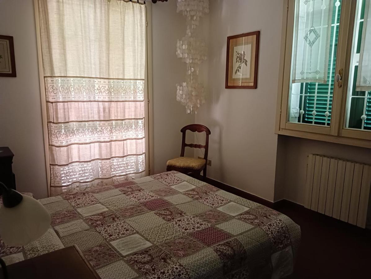 Villetta Con Giardino A Due Passi Dal Mare อิมเปรีอา ภายนอก รูปภาพ