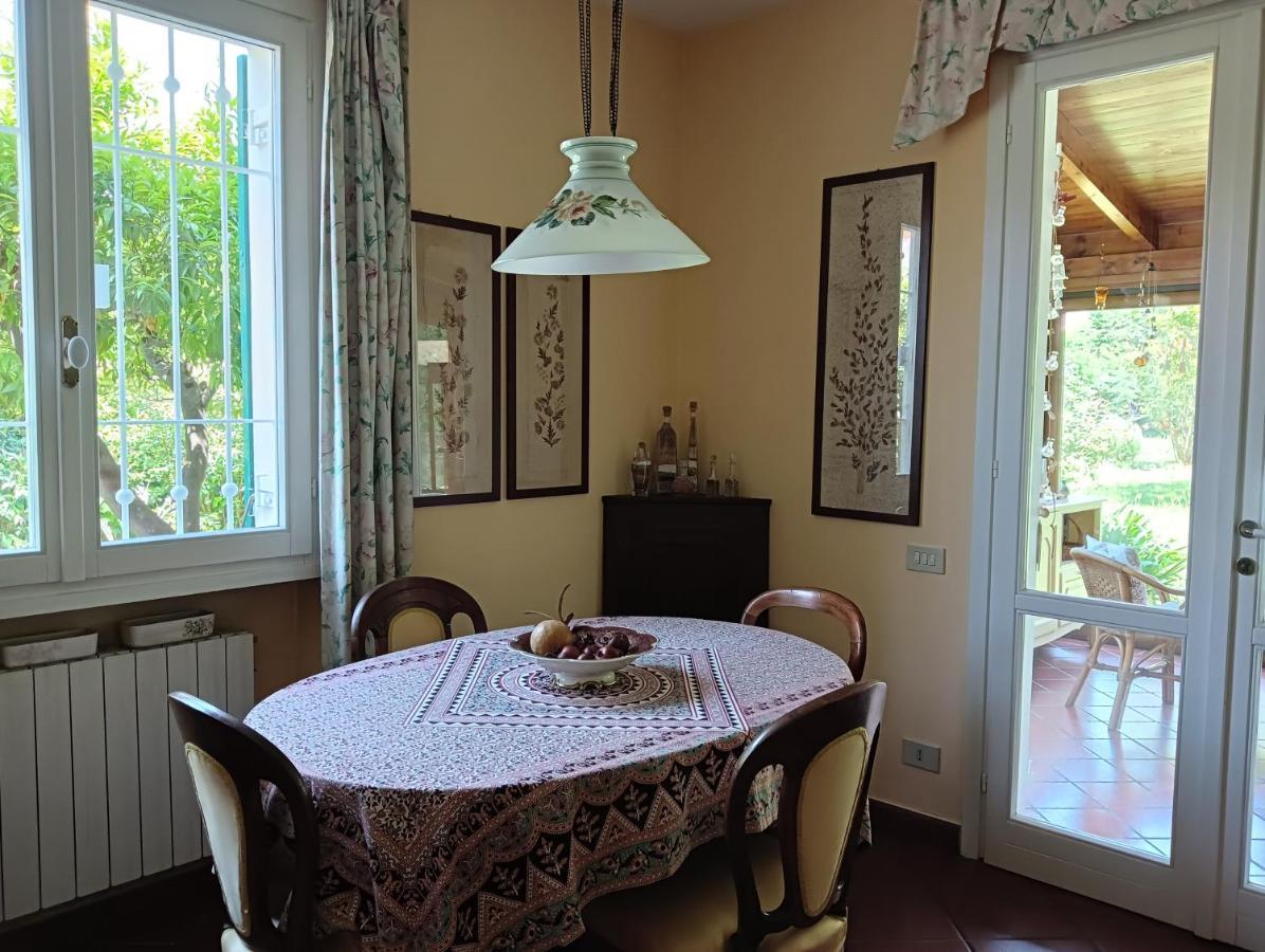 Villetta Con Giardino A Due Passi Dal Mare อิมเปรีอา ภายนอก รูปภาพ